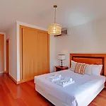 Modern 1 With Pool By Homing Διαμέρισμα Αλμπουφέιρα