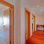 Modern 1 With Pool By Homing Apartment