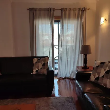 Modern 1 With Pool By Homing Apartment