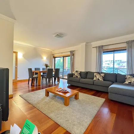 Modern 1 With Pool By Homing