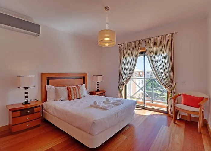 Modern 1 With Pool By Homing *