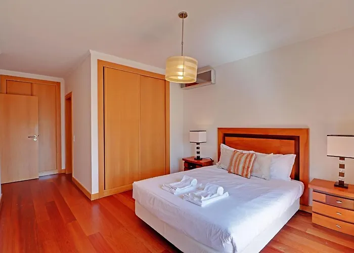 Modern 1 With Pool By Homing Apartamento Albufeira