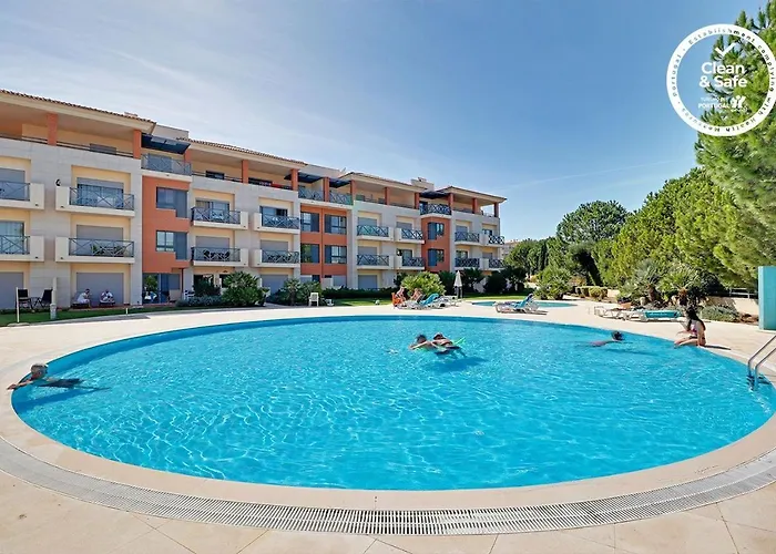 Modern 1 With Pool By Homing